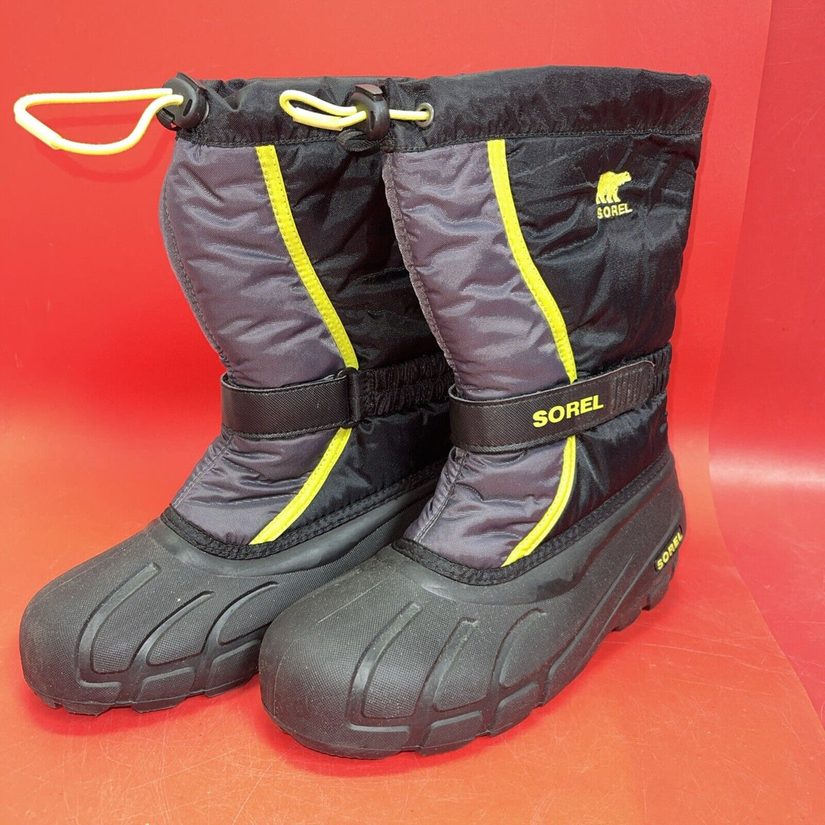 Sorel Womens Black and Yellow Winter Boots Size 7