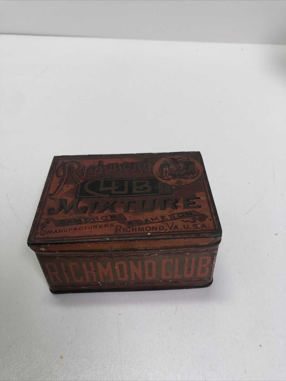 Richmond Club Mixture Tobacco Cameron & Cameron Richmond VA Tin Domino Game