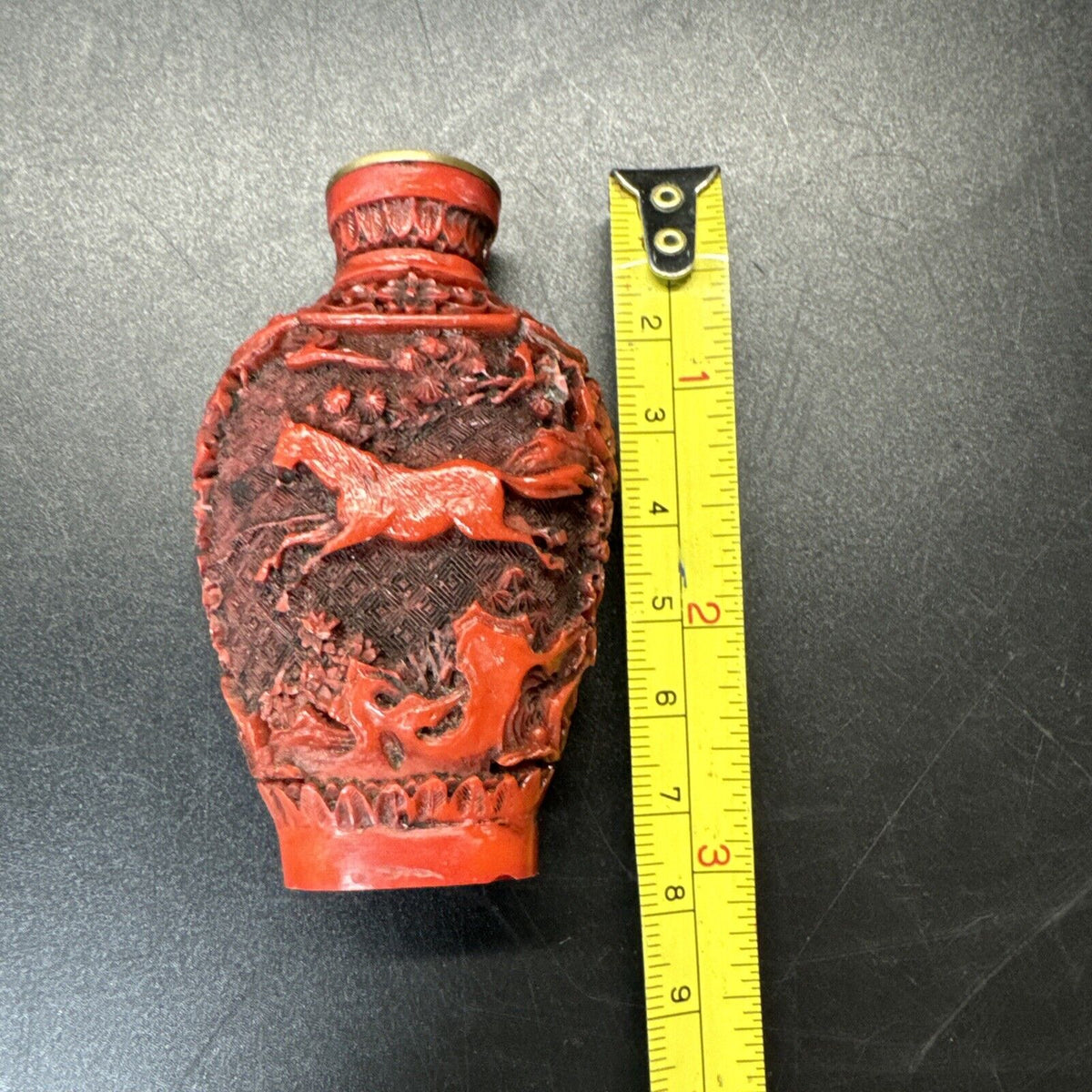 Antique Red Chinese Cinnabar Hand Carved Snuff Bottle Without Lid