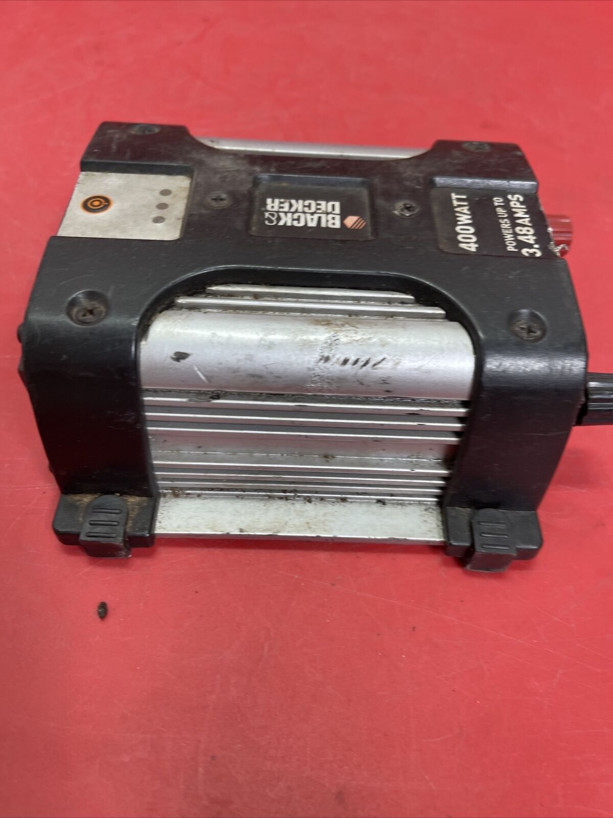 Black and Decker 400 Watt 3.48 AMP Power Inverter Convert 12V DC to 120V AC
