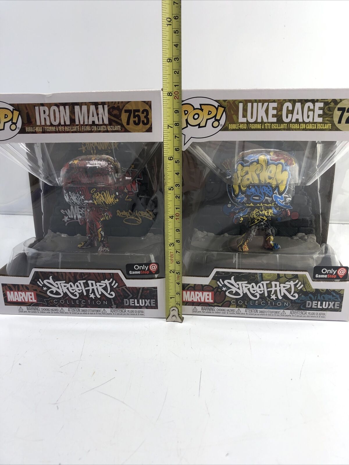 Funko POP! Deluxe Marvel Street Art Collection Iron Man #753 Luke Cage #721