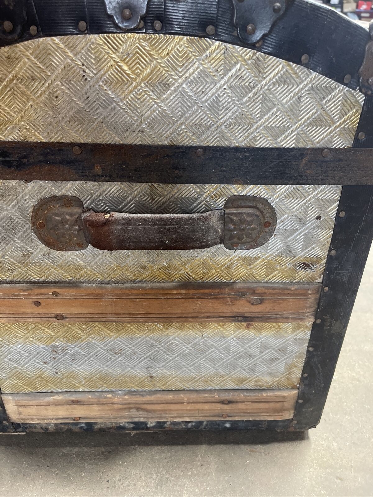 Vintage metal and wood trunk/chest