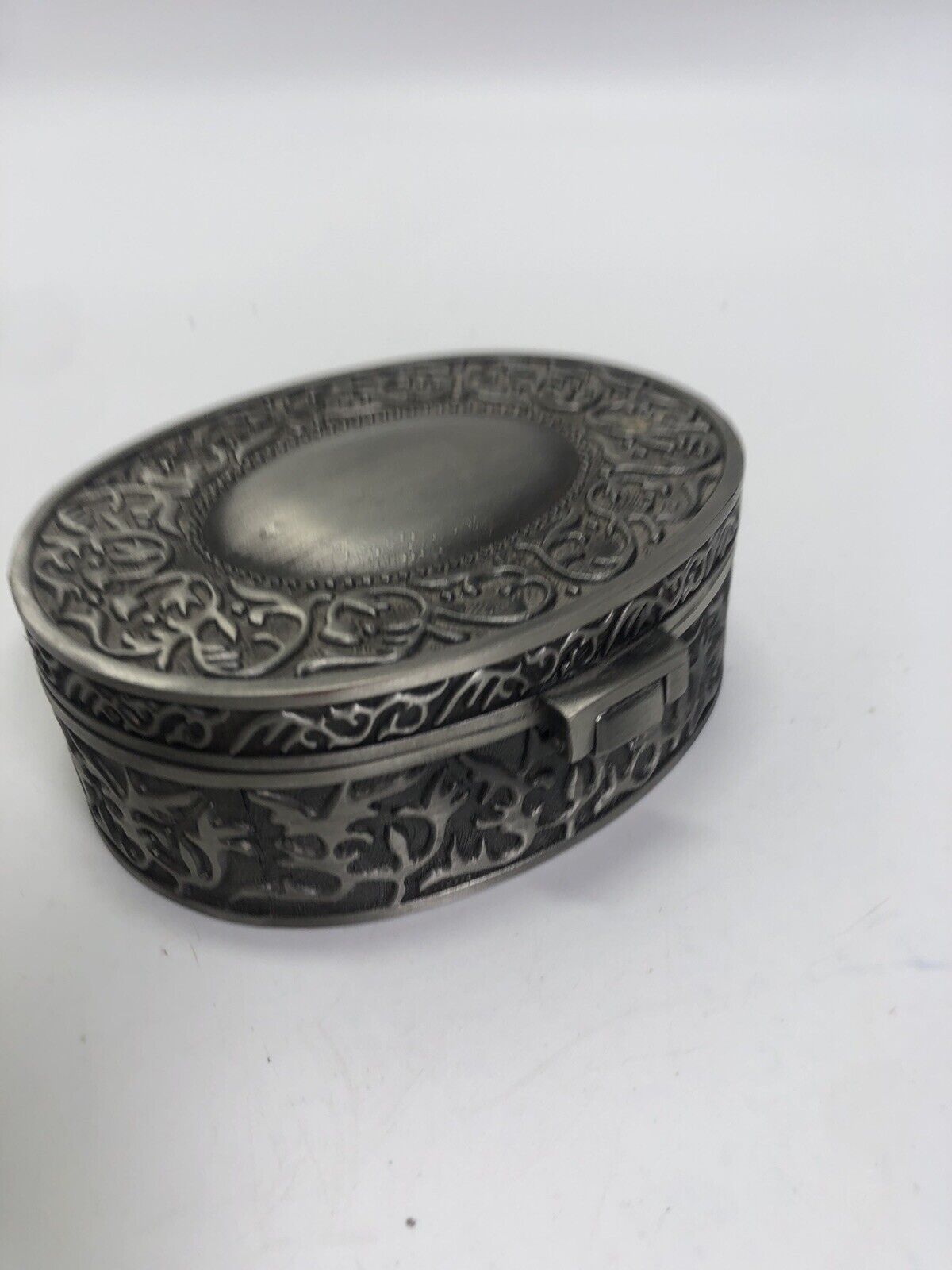 Vintage Silver Tone Acanthus Scroll Trinket Jewelry Box Dark Academia