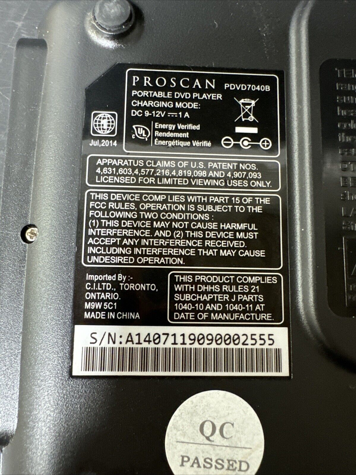 Proscan PDVD7040B, 7" Portable DVD Player with Charging And Bag/ Works