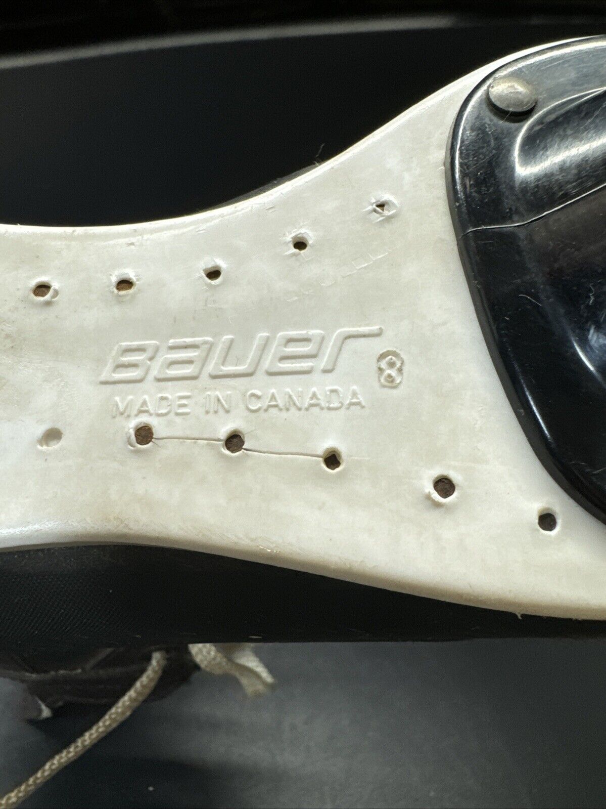 VINTAGE BAUER NYLON SUPREME 92 HOCKEY SKATES SZ 8