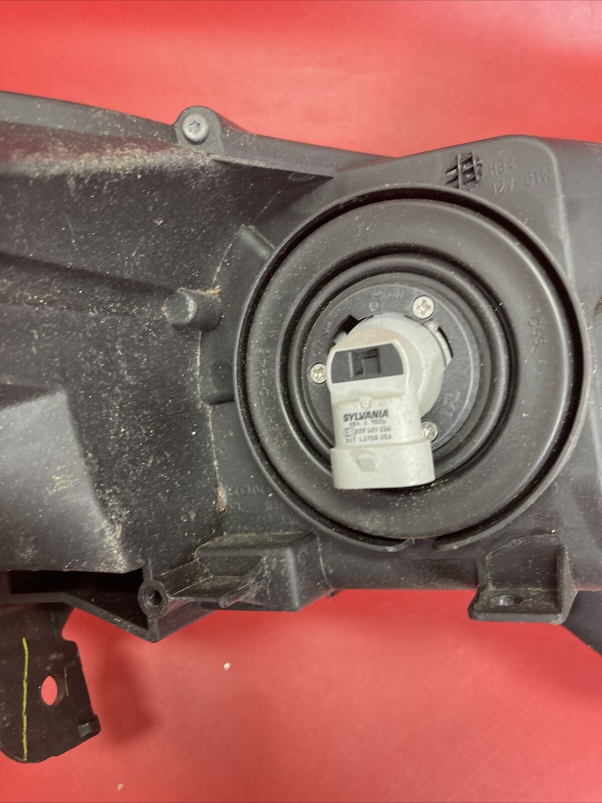 Honda  Headlight Halogen Left Driver Side 949 430