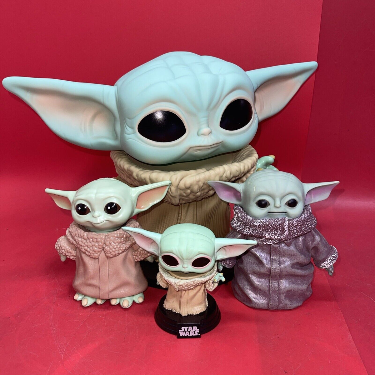 Funko Pop! Star Ward The Child Reaching (Baby Yoda) Lot4