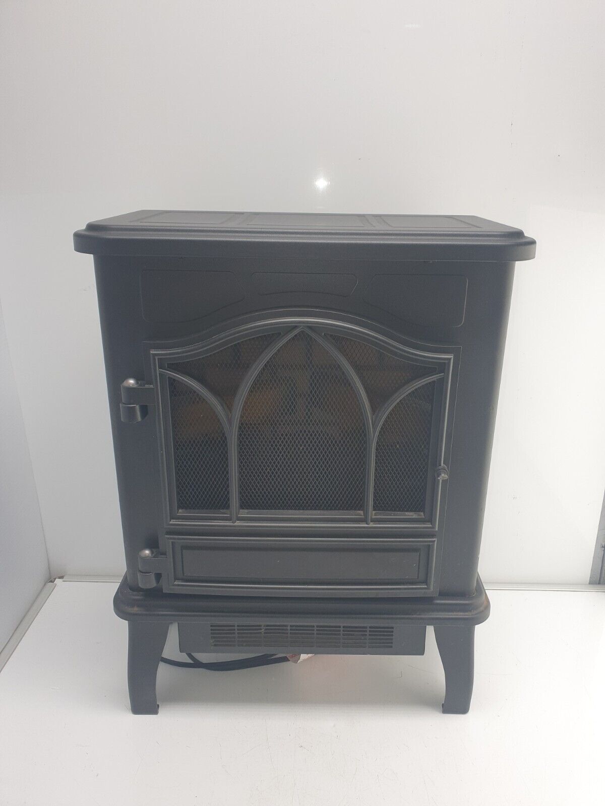 Mainstays Space Heater Faux Fireplace Electric Plug In 23”× 17”×9”/Black