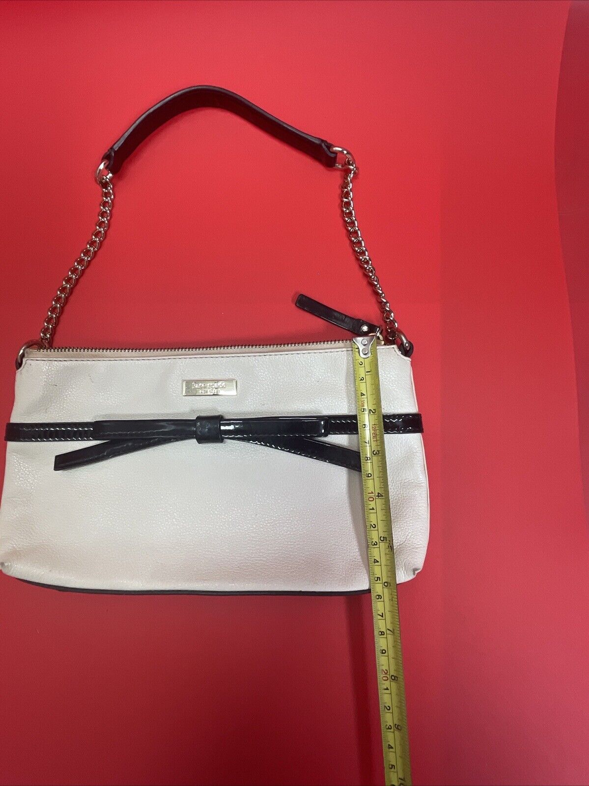 Kate Spade Handbag Purse Off White Pebble Leather Chain Strap Zipper Closure