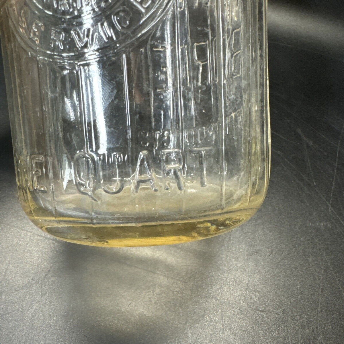 Antique Property Of Borden's Farm Products Coinc. Bottle One Quart