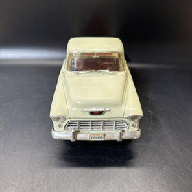 Vintage ERTL Chevrolet 3100 1/18 Scale Cameo Cream Pick-Up 1955