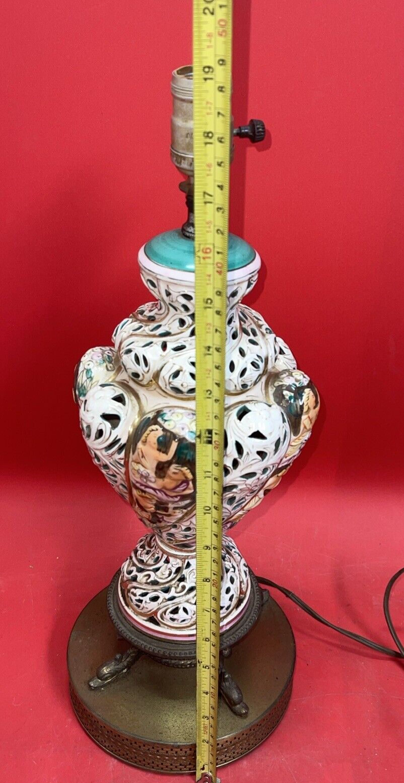 VTG PIERCED PORCELAIN TWIST BRASS BASE TALL TABLE LAMP