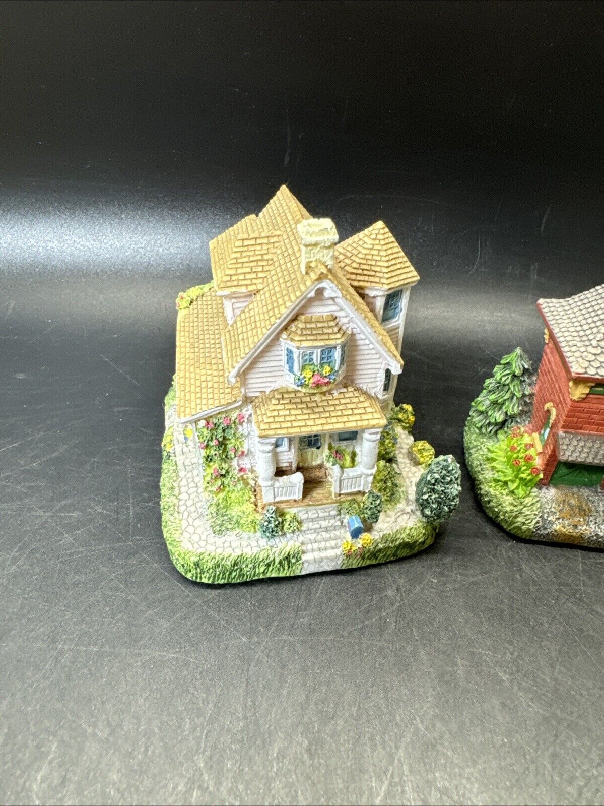 Villages: Lot Of 13 Beautiful Mini Houses