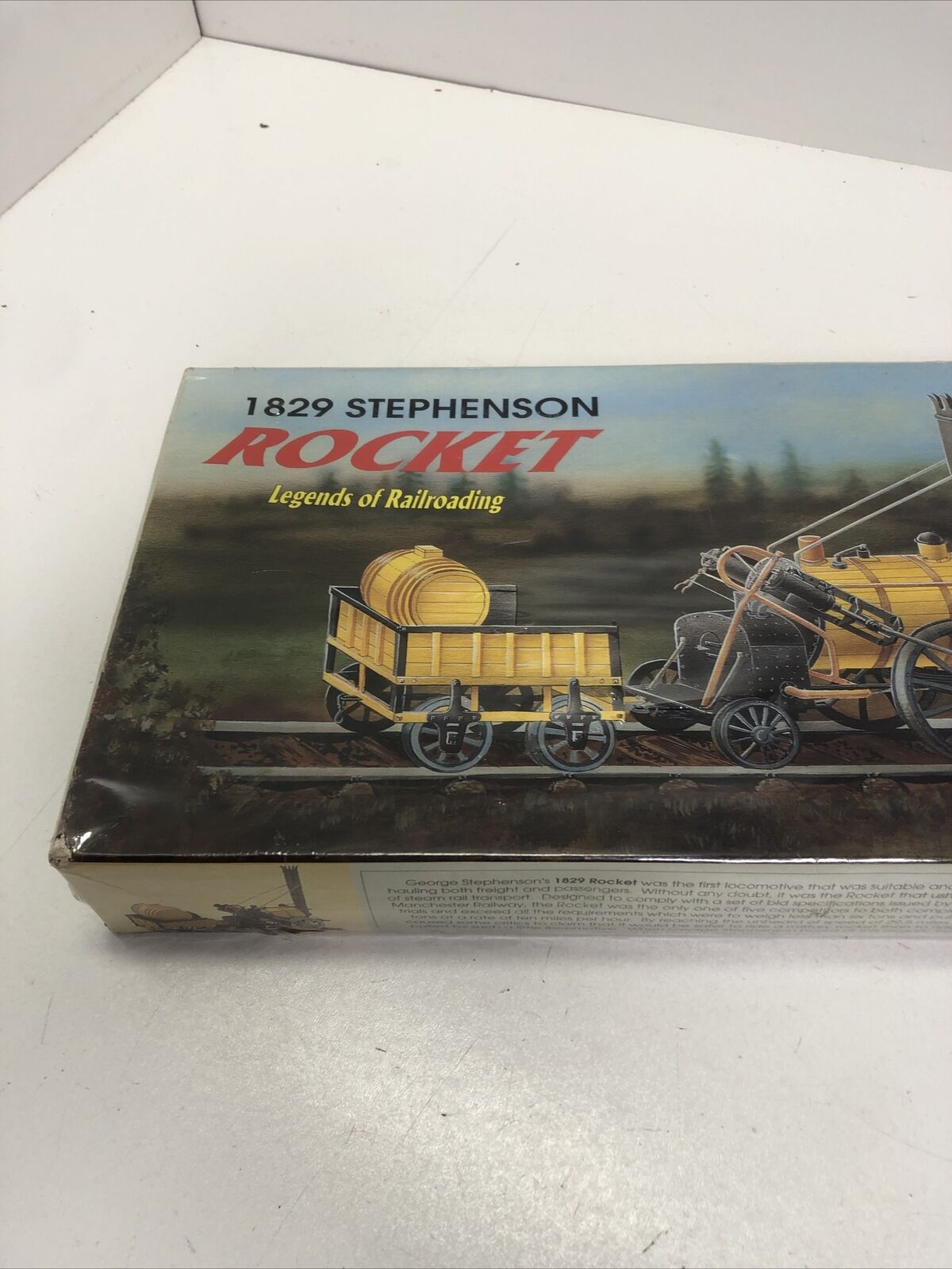 Minicraft 11101 1:26 Scale 1829 Stephenson Rocket Model Kit