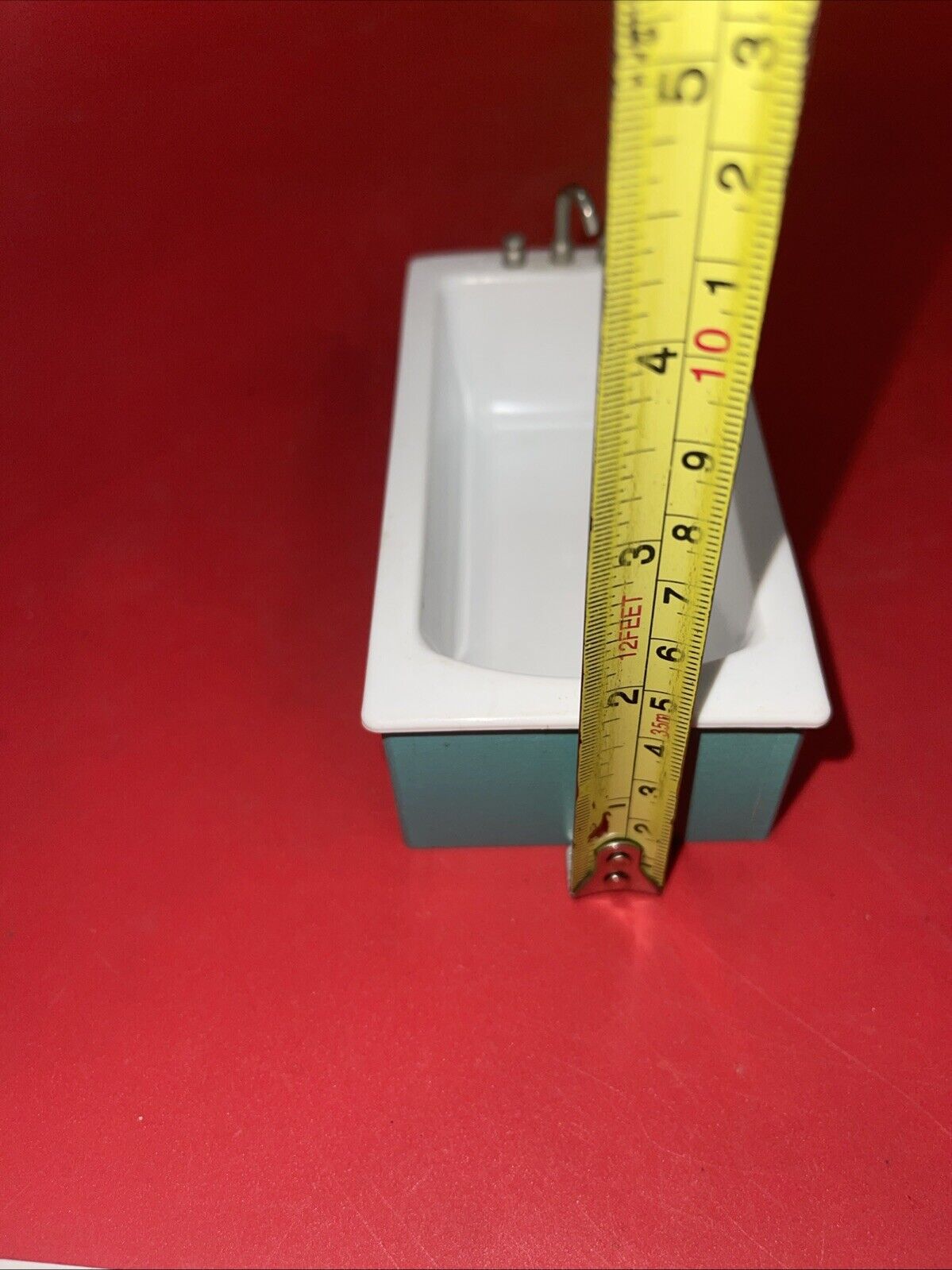 Vintage Block House  Plastic Dollhouse Furniture Bathroom Tub,  Sink, & Toilet