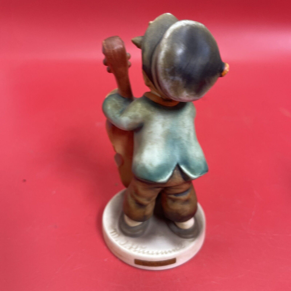 Set of 2 Figurines is in excellent condition