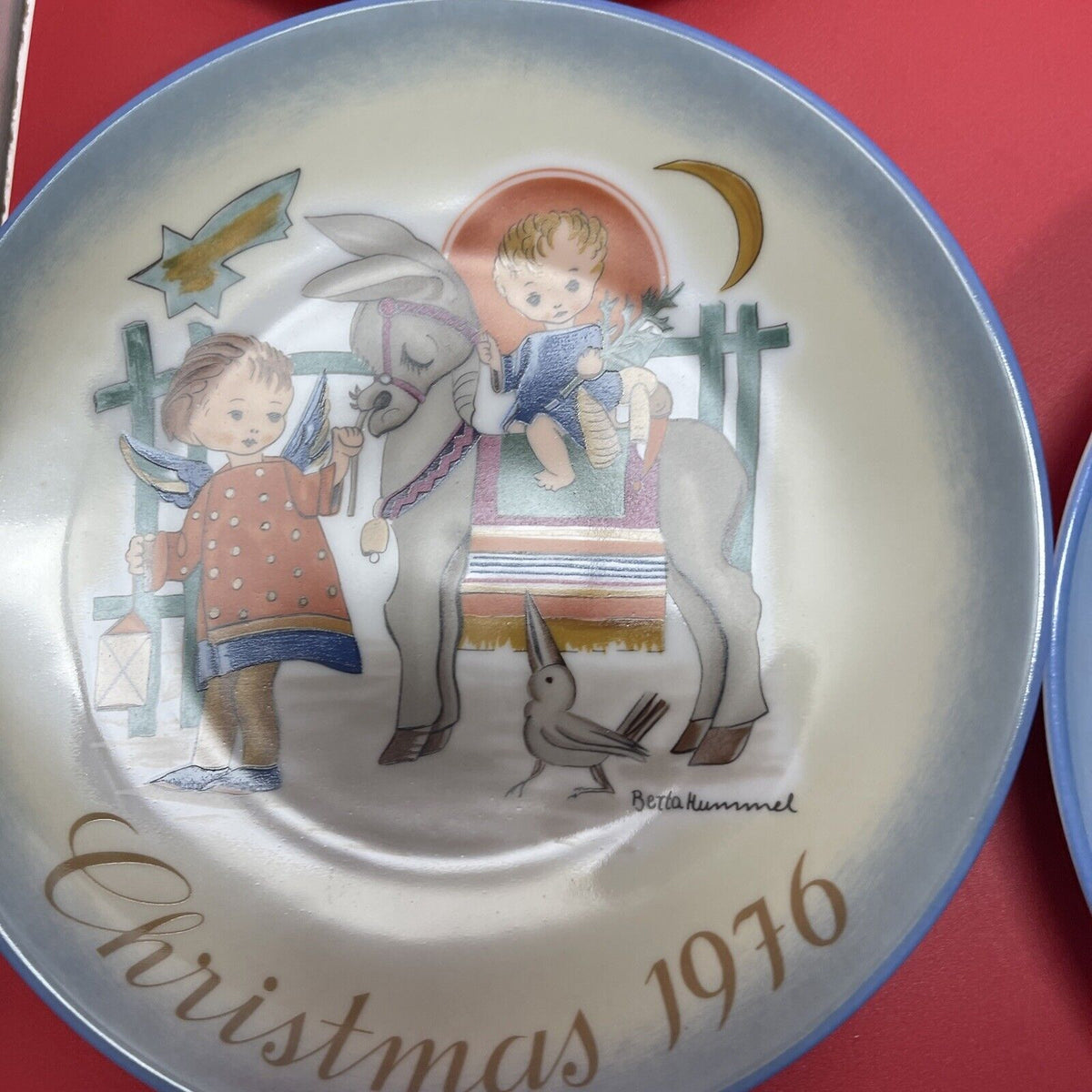 Vintage Set 9 Christmas Plates