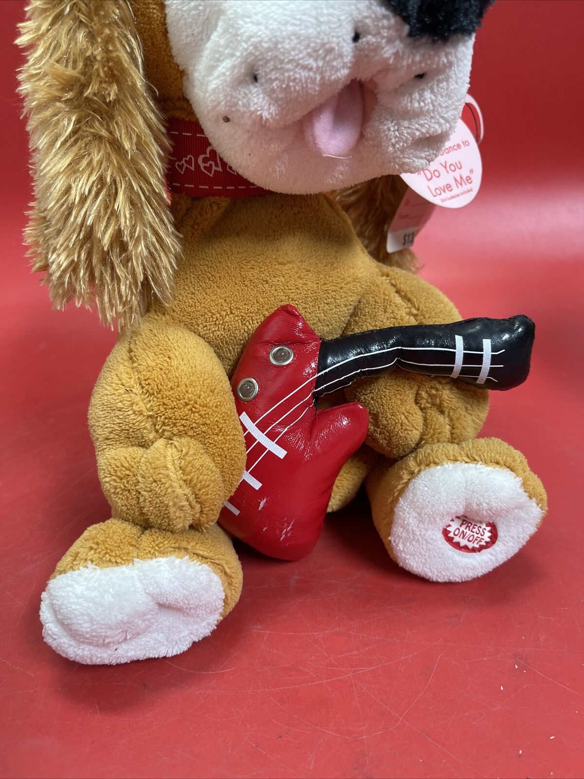 Dan Dee animatronic Elvis hound dog dance side-side sings hound dog Not work !