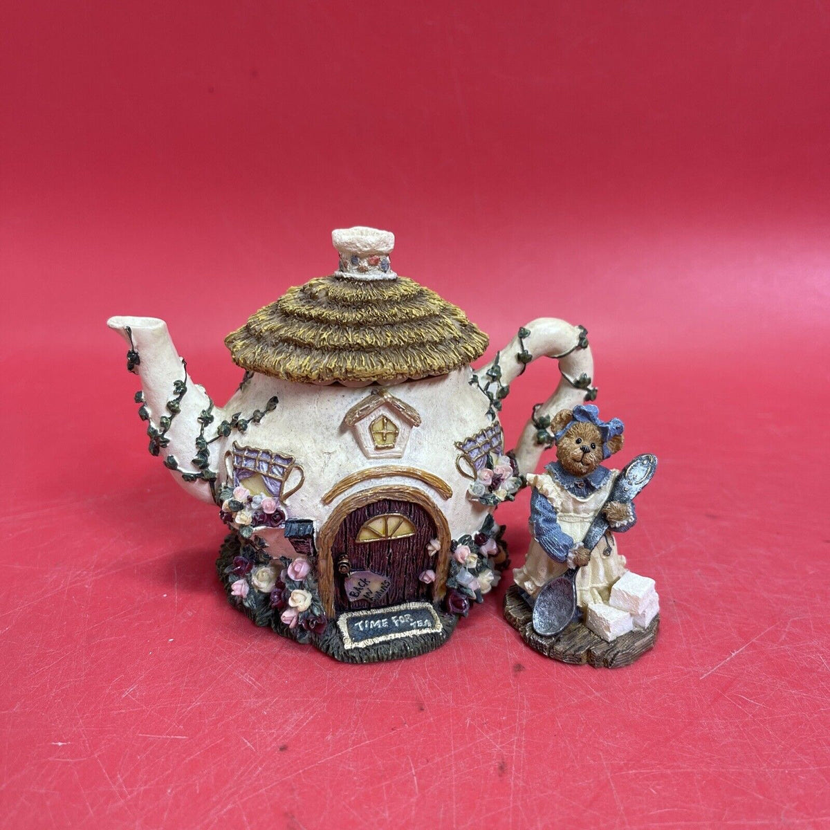 Boyd Bears Collection Route 331/3, Roadside Americana "Miss Pekoe's Tea Cozy"