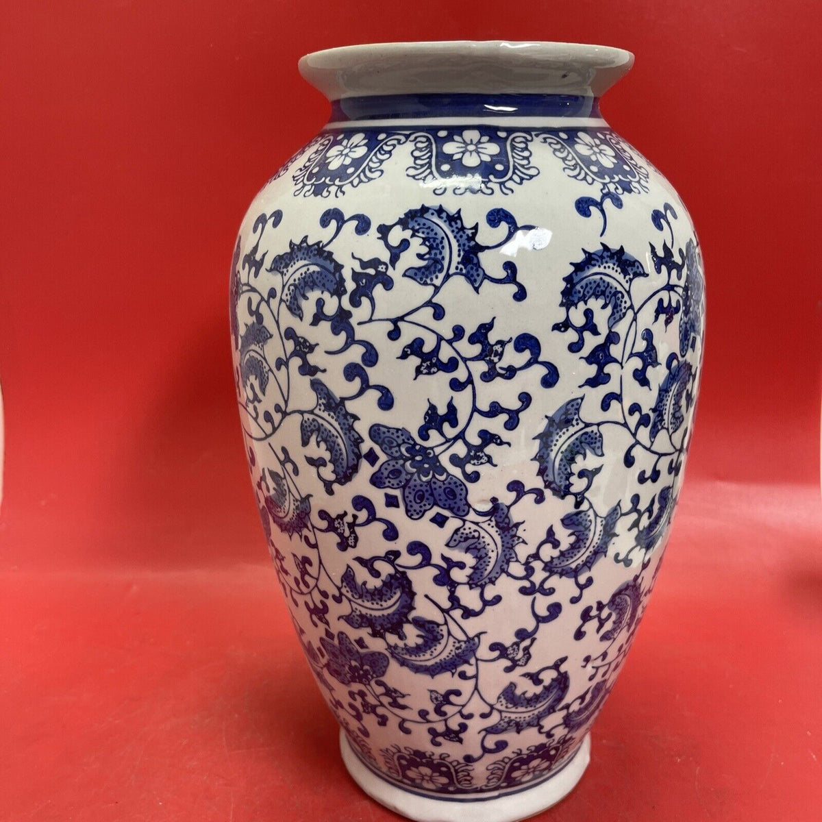 Chinese Asian Blue & White Porcelain Vase Flower Designs