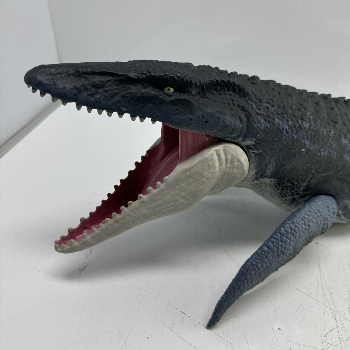 Jurassic World Park Real Feel Mosasaurus 28” Sea Dinosaur Toy Large