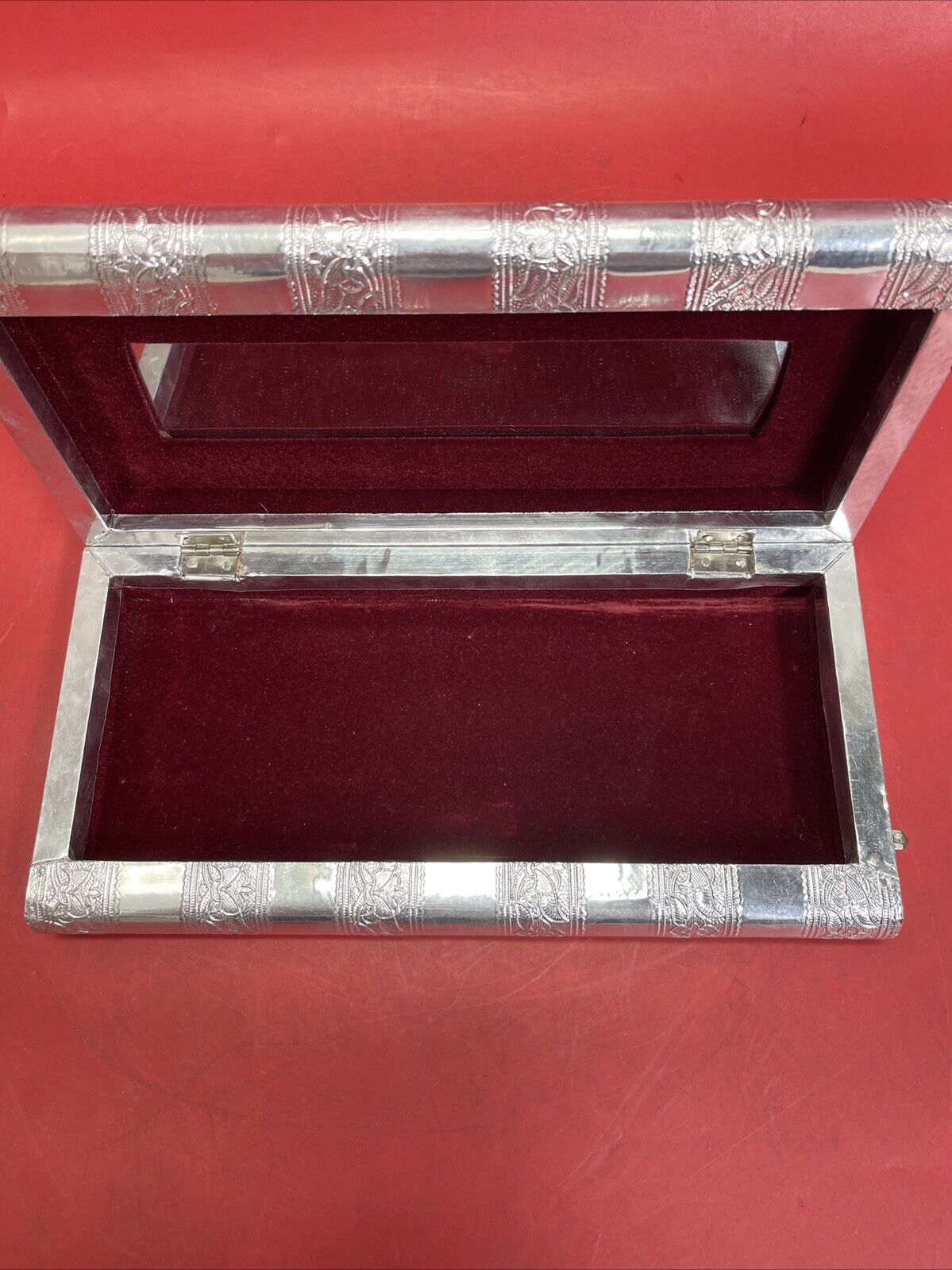 Handmade Flower Embossed Jewelry Box with Mirror Scratch Resistant Interior