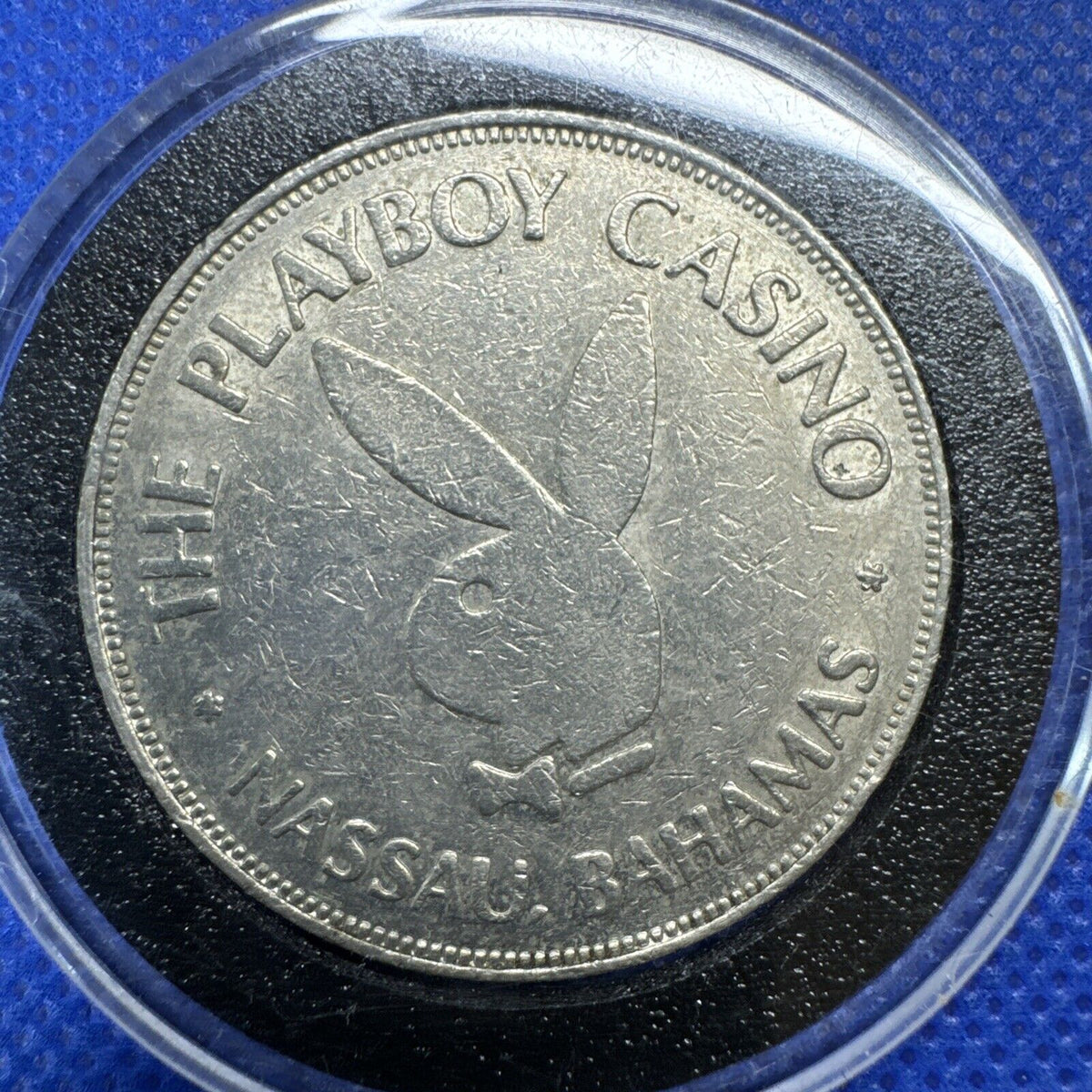 1 DOLLAR PLAYBOY CASINO NASSAU BAHAMAS LARGE METAL GAMING TOKEN