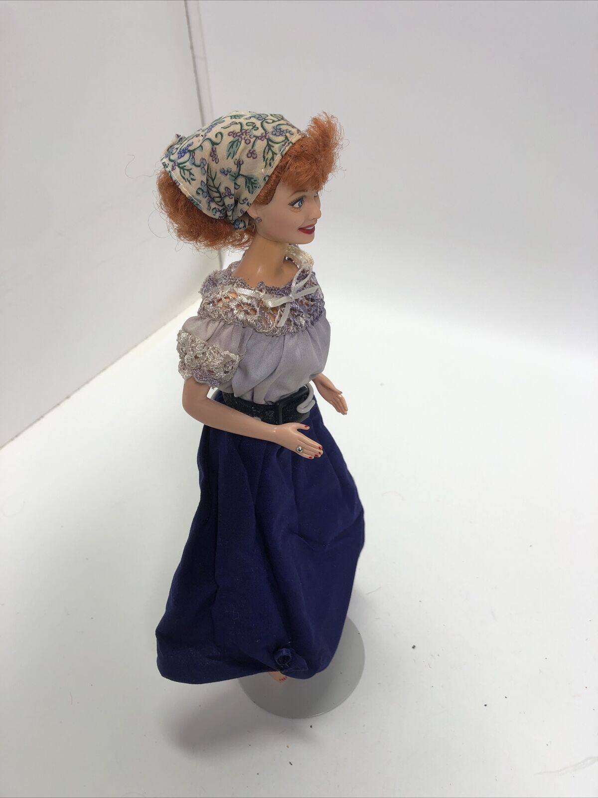 I Love Lucy Barbie Doll "Lucy's Italian Movie" Ep. 150 Grape Stomping -NO BOX 