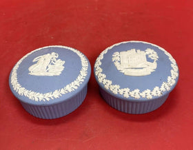 Vintage Wedgwood Pottery Snuff Box Jewelry Lid Jasperware  Round Snuffbox Lot 2