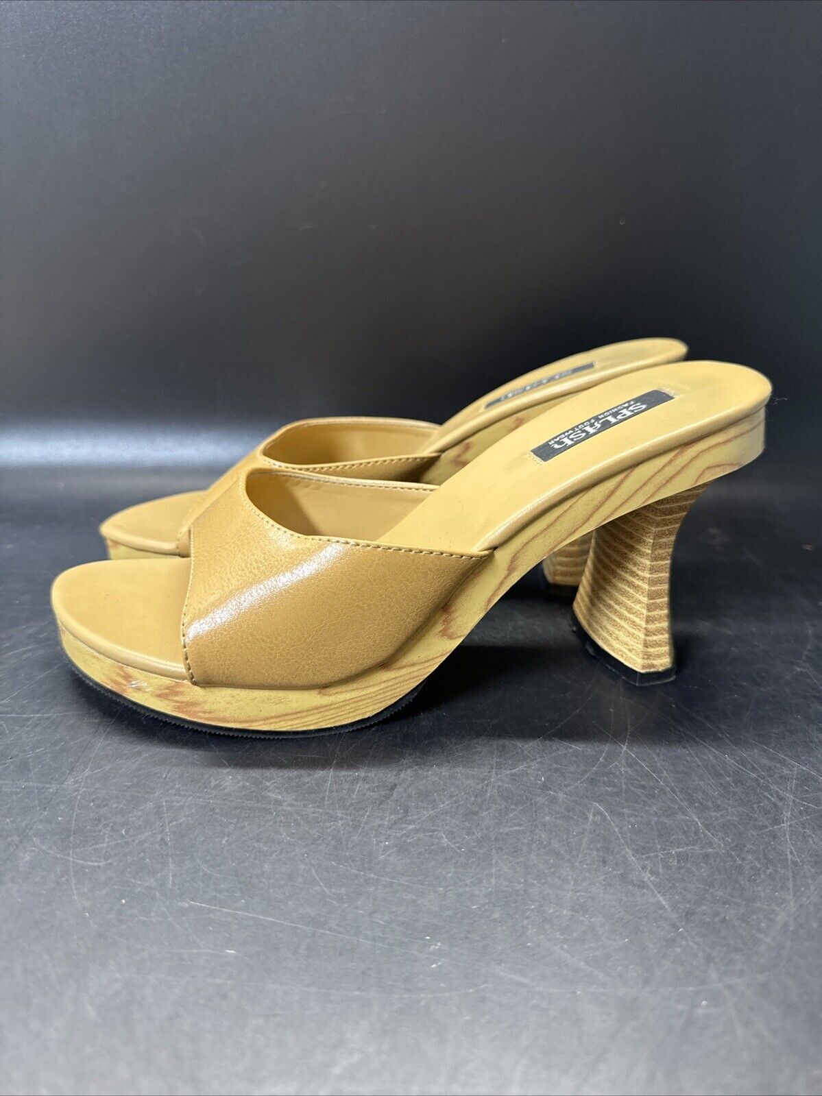 Splash Platform Chunky Wood Heel Sandals Size 8.5