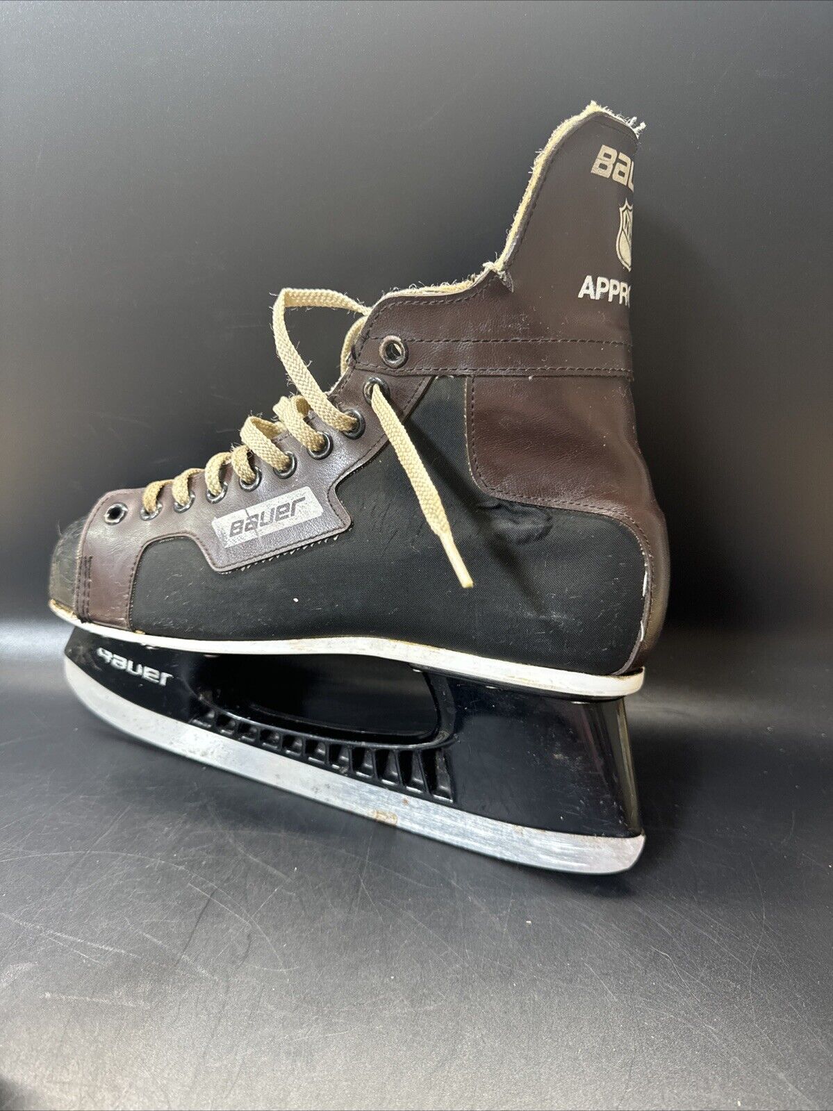 VINTAGE BAUER NYLON SUPREME 92 HOCKEY SKATES SZ 8