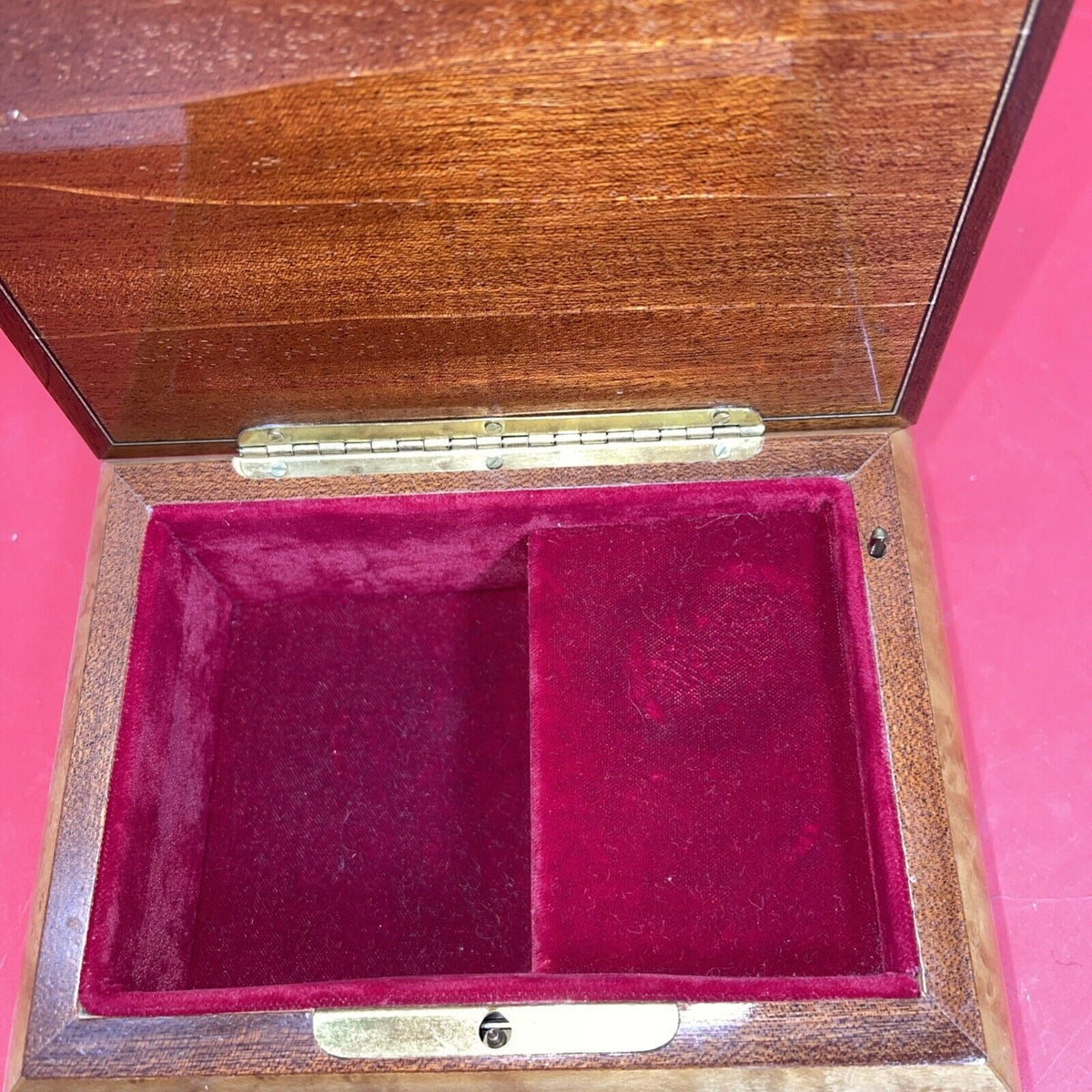 Reuge Musical Inlaid Wood Jewelry Box Sorrento  Waltz of the Flowers No Key