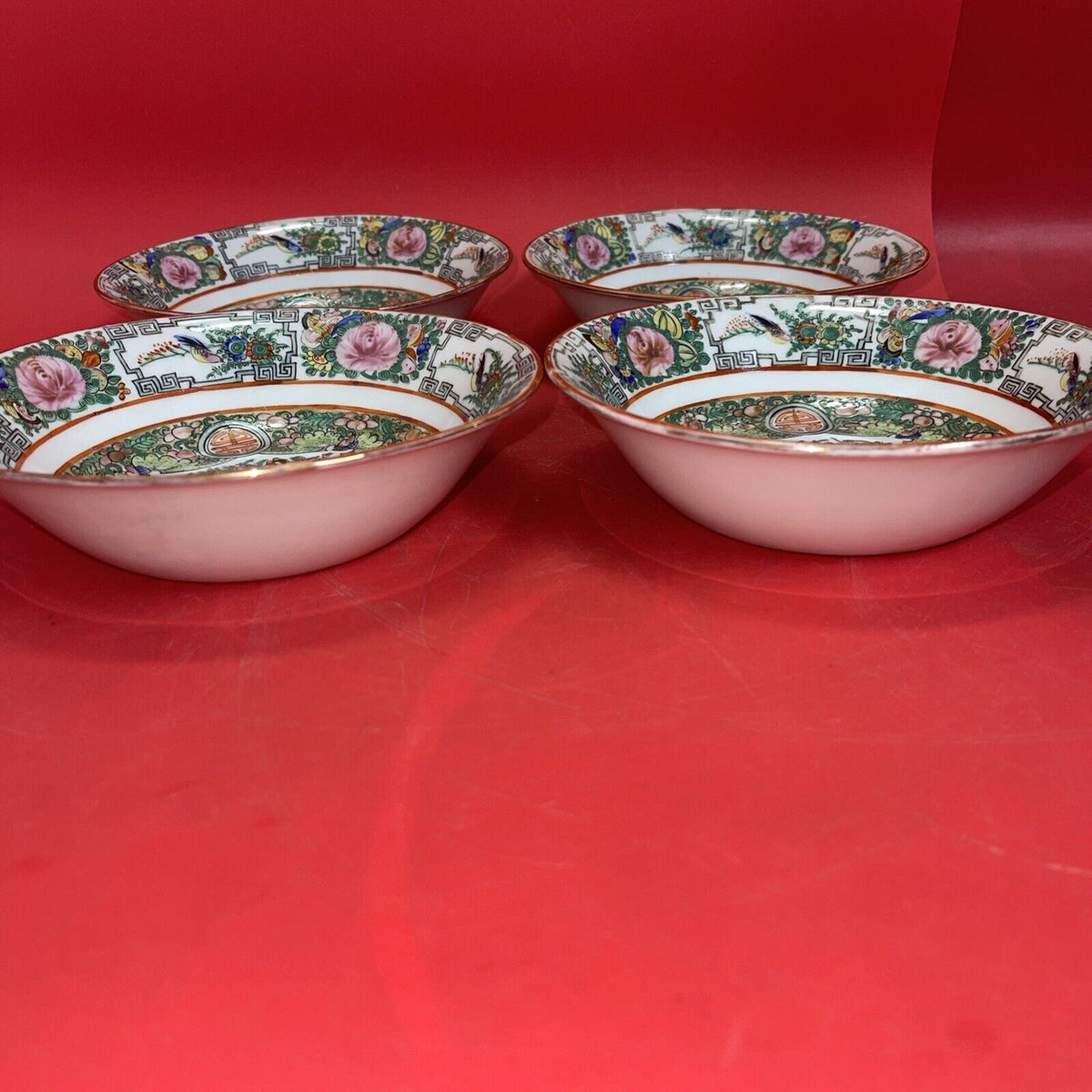 Japanese Porcelain Decorated Hong Kong Rose Medallion Bowl 7” Lot 4