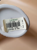 Lenox Scalloped Jacquard Ivory Vase with Gold Trim