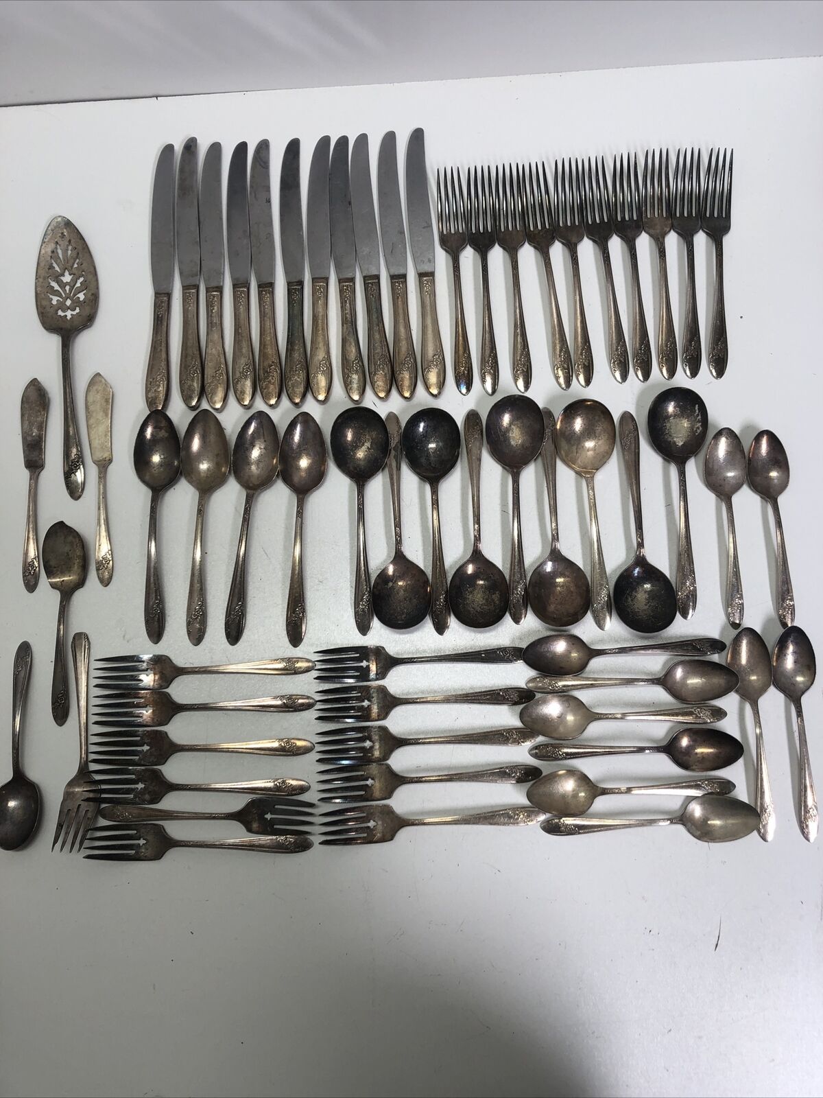 Oneida Community Tudor Plate Queen Bess Flatware 50pc