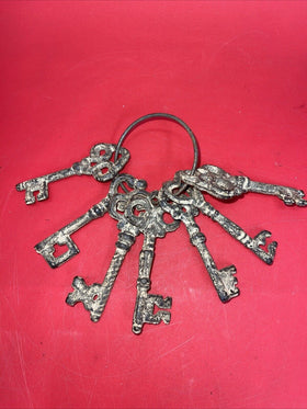 7 CAST IRON JAIL Keys House RUSTIC WESTERN CHURCH Key Ring Lock SKELETON Prop *