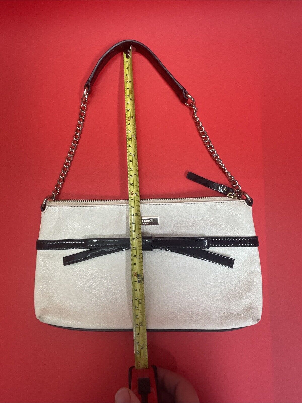 Kate Spade Handbag Purse Off White Pebble Leather Chain Strap Zipper Closure