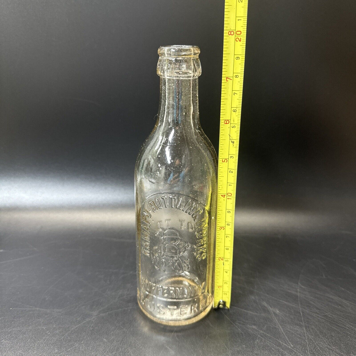 Vintage Ramapo Bottling Works Suffers, N.J. Registered Glass Bottle