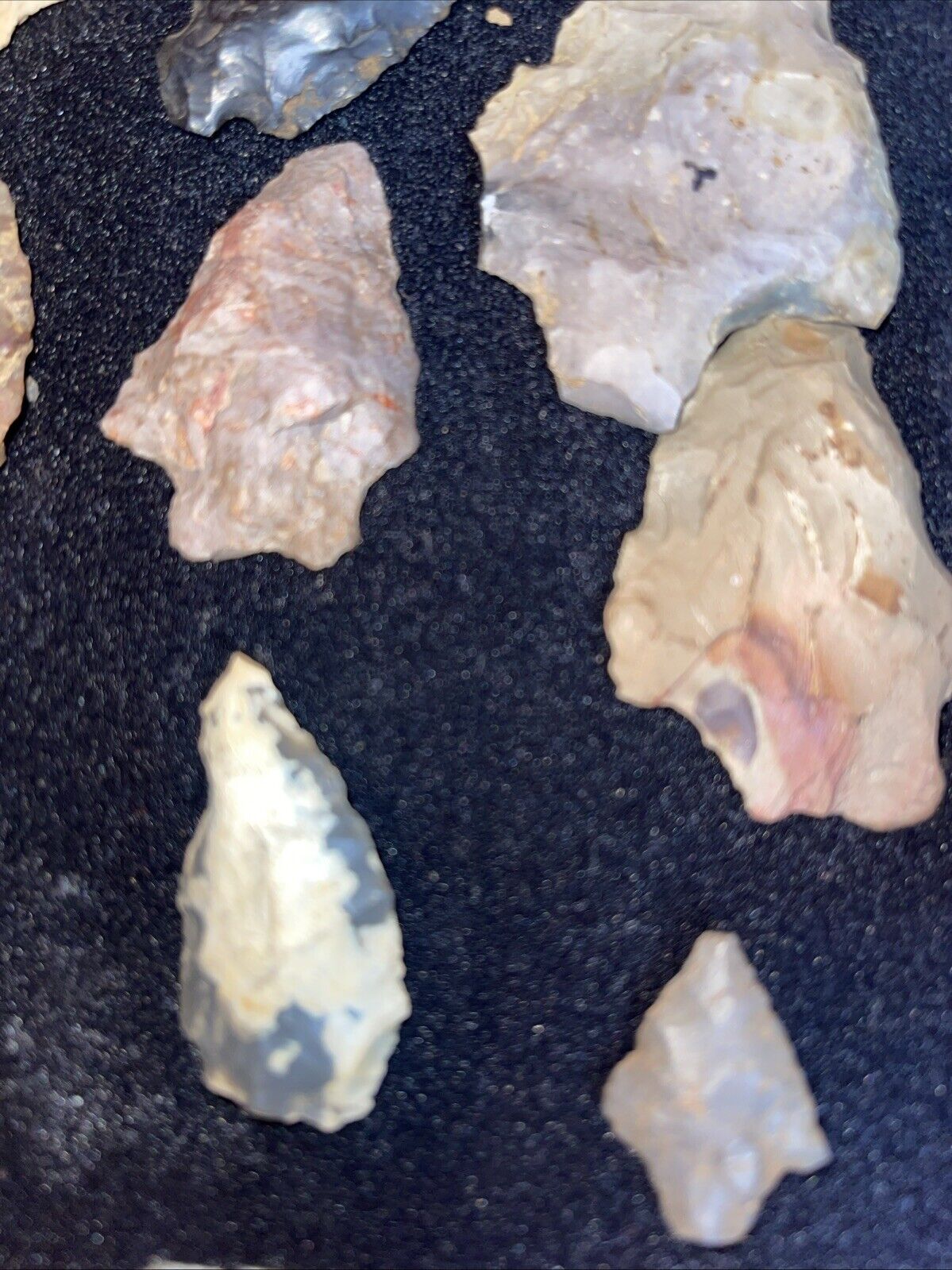 Native American Artifacts Lot 28 w/ Frame Arrowheads Collection 12”x8” Frame