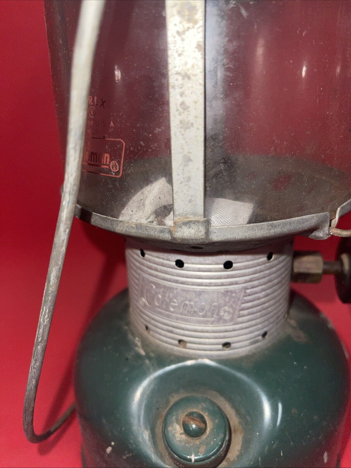 Vintage Coleman Lantern Double Mantle Model 220F Green