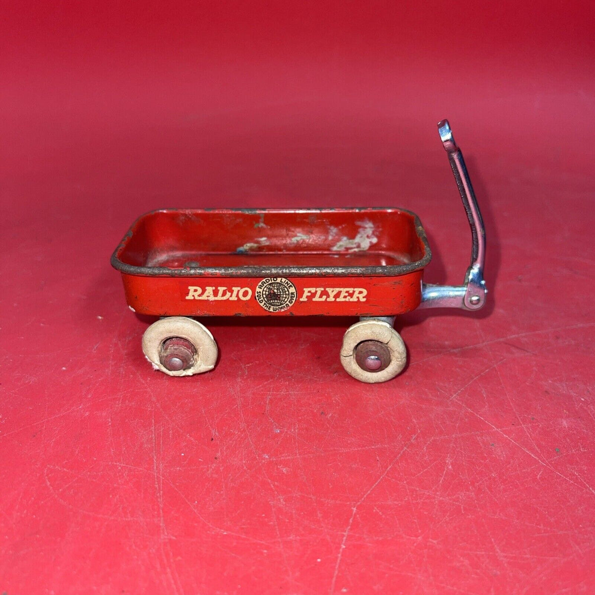 VINTAGE 1930'S RADIO FLYER PULL WAGON