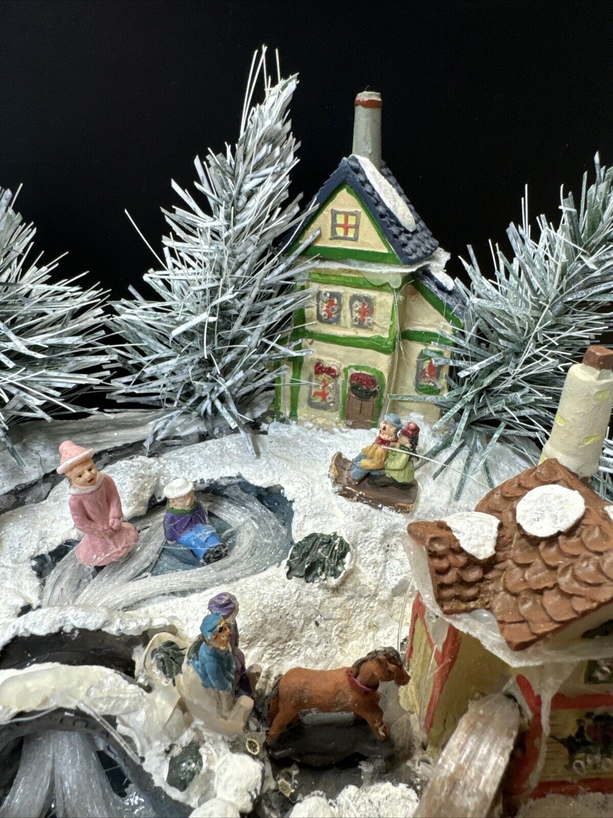 Vintage Christmas Village/ No Charge, Untested!!!