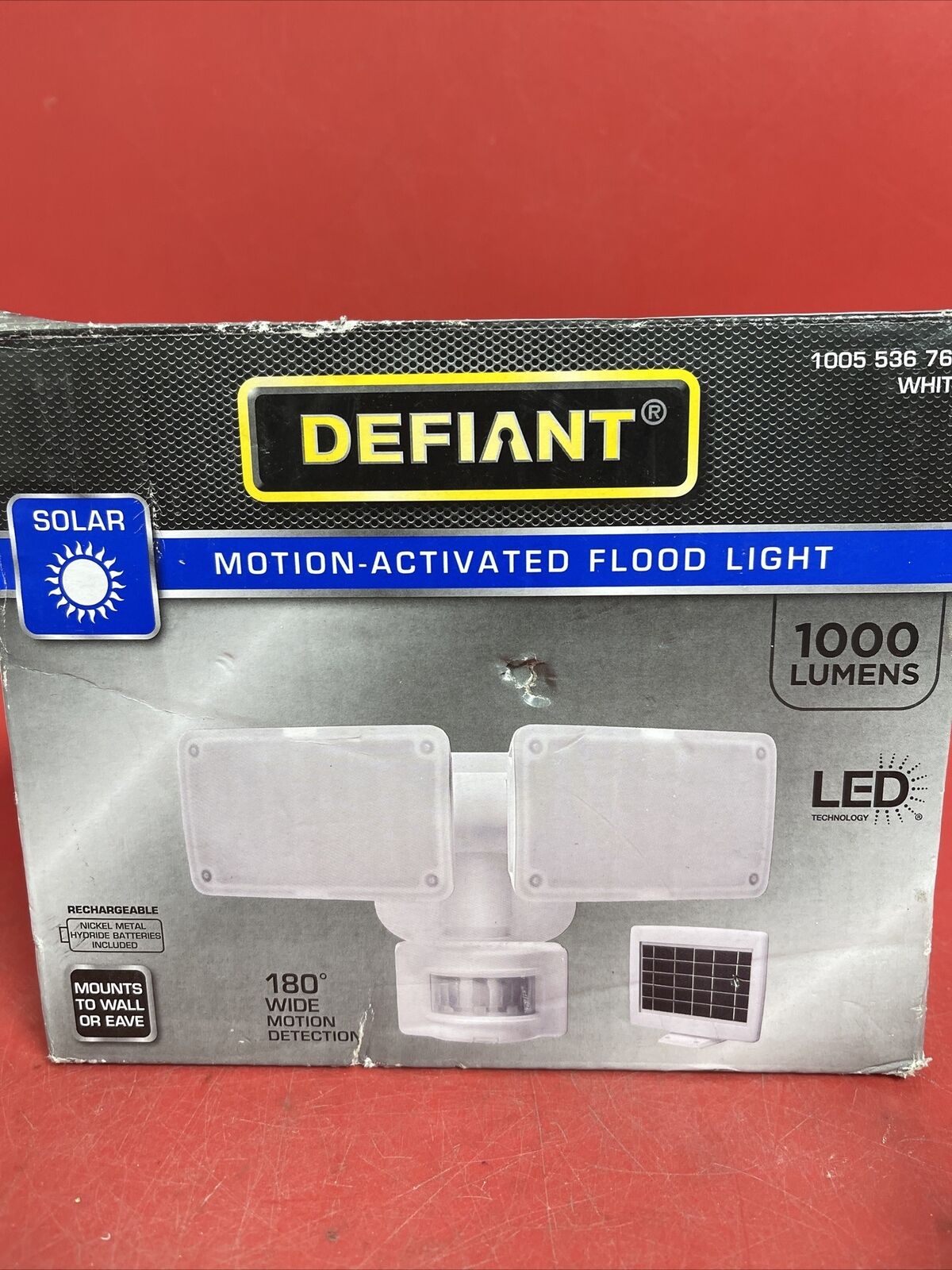 NEW Defiant Motion Activated Flood Light Solar 1000 Lumens 180 Degree