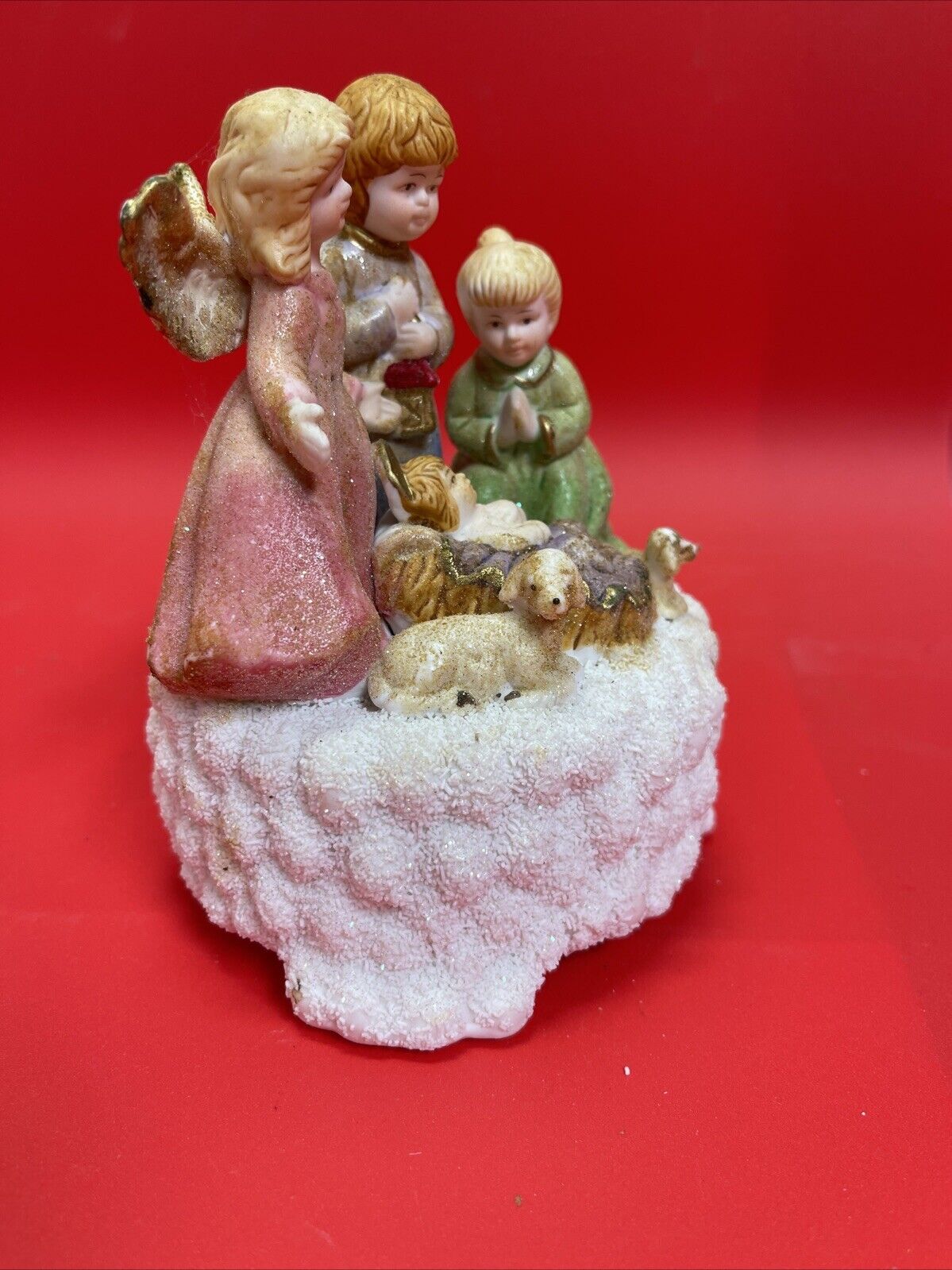 Very Pretty Angel w/ Baby Jesus & Children Music Musical Figurine