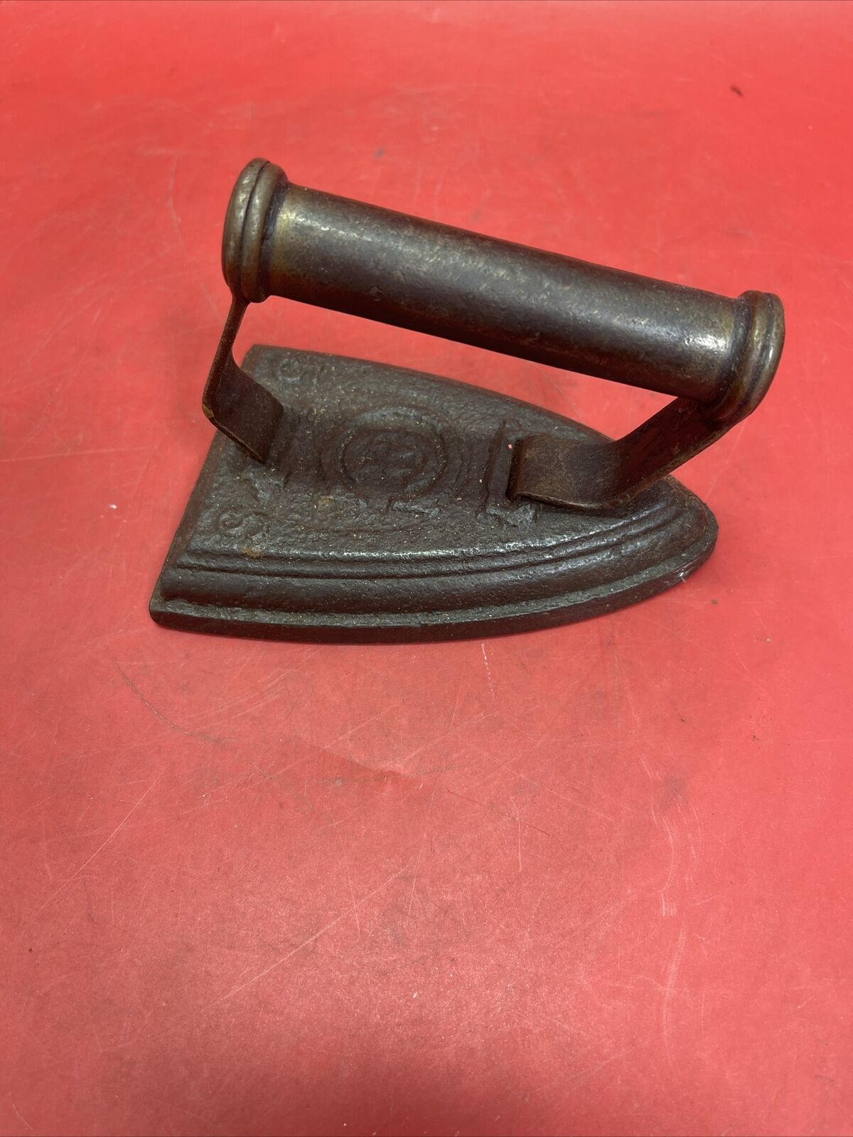ANTIQUE FLAT / SAD CAST IRON 5-S