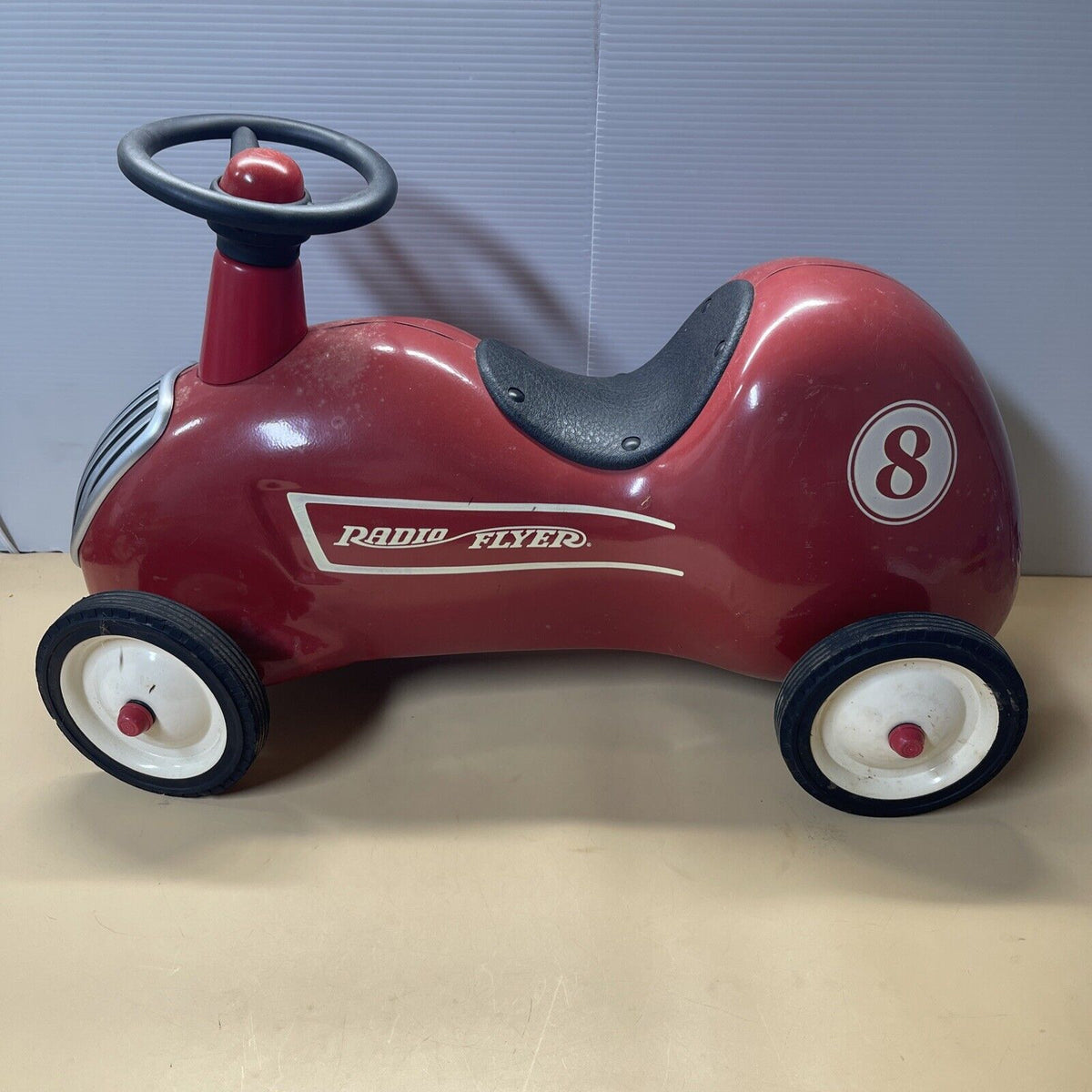RETIRED Vintage Model 8 METAL Radio Flyer Little Red Roadster Toy Ride On Car
