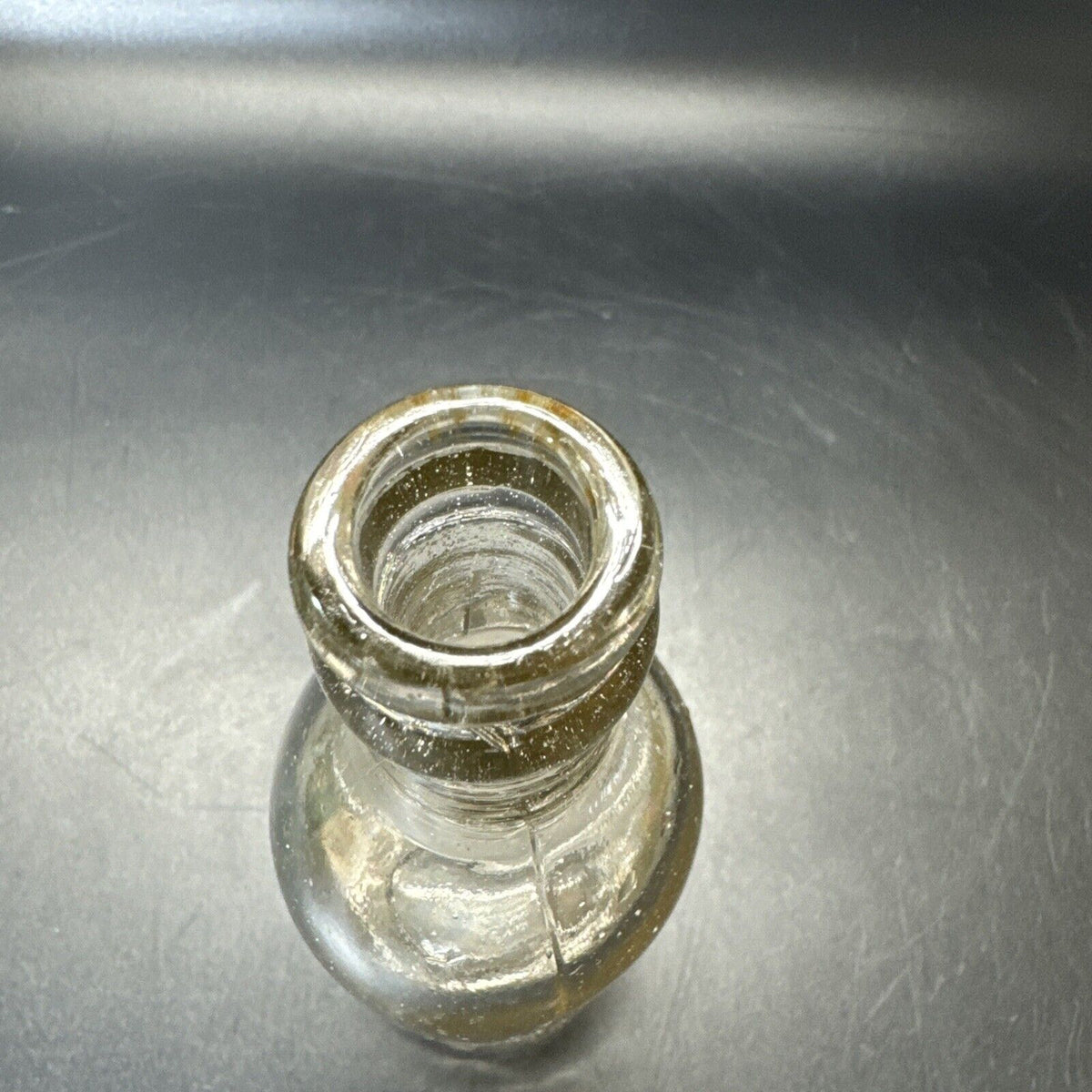 Vintage Ramapo Bottling Works Suffers, N.J. Registered Glass Bottle