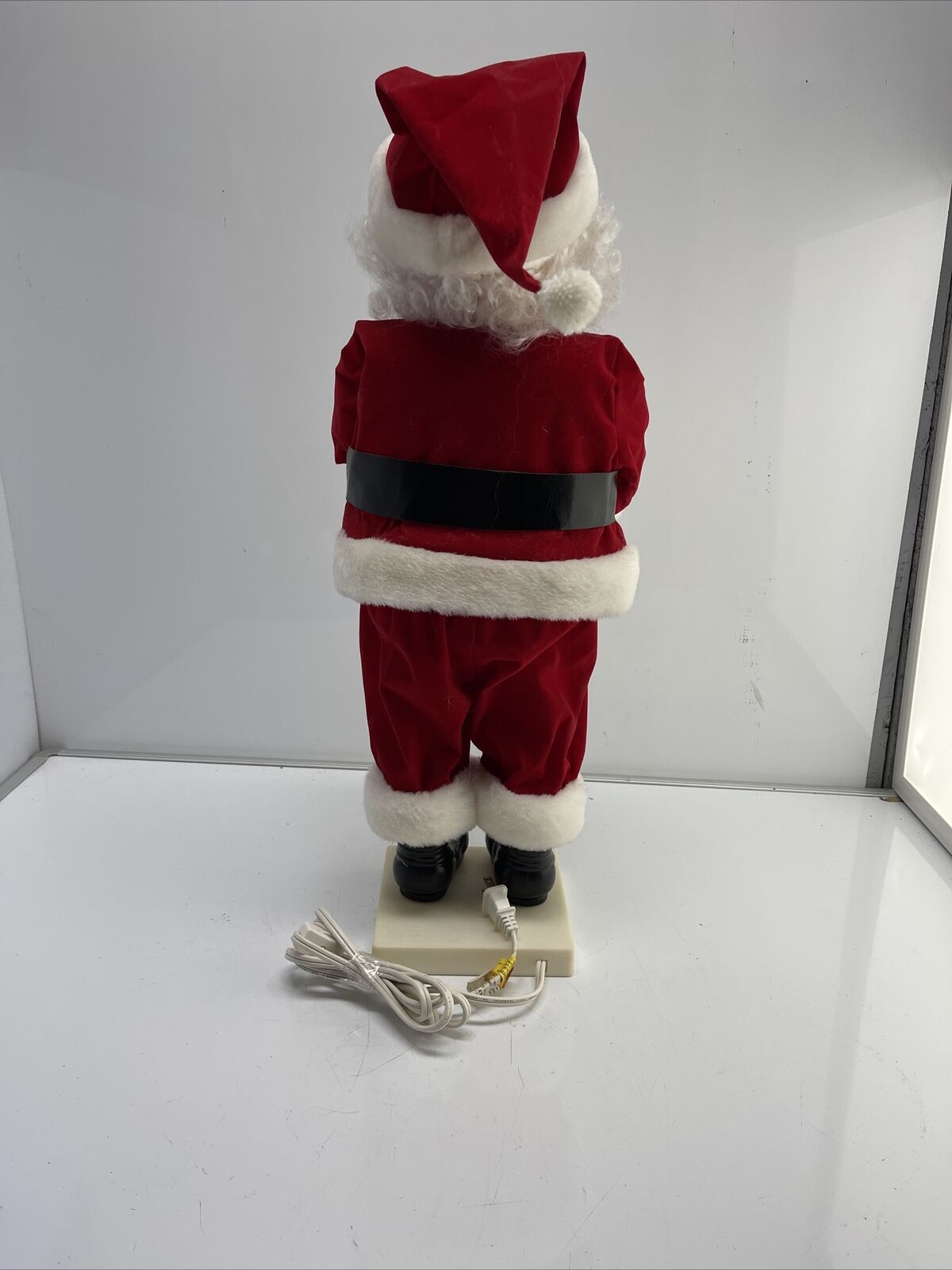 VTG Orginal Motion-ettes of Christmas sculptured Porcelite Santa Figure - Moves