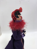 Byers Choice THE CAROLERS 2004 Lady Singer with Red Feather Boa