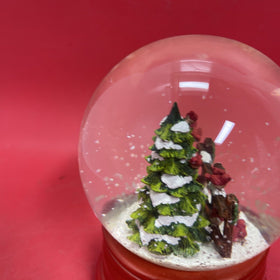 Vintage musical snow globe Christmas's 2004